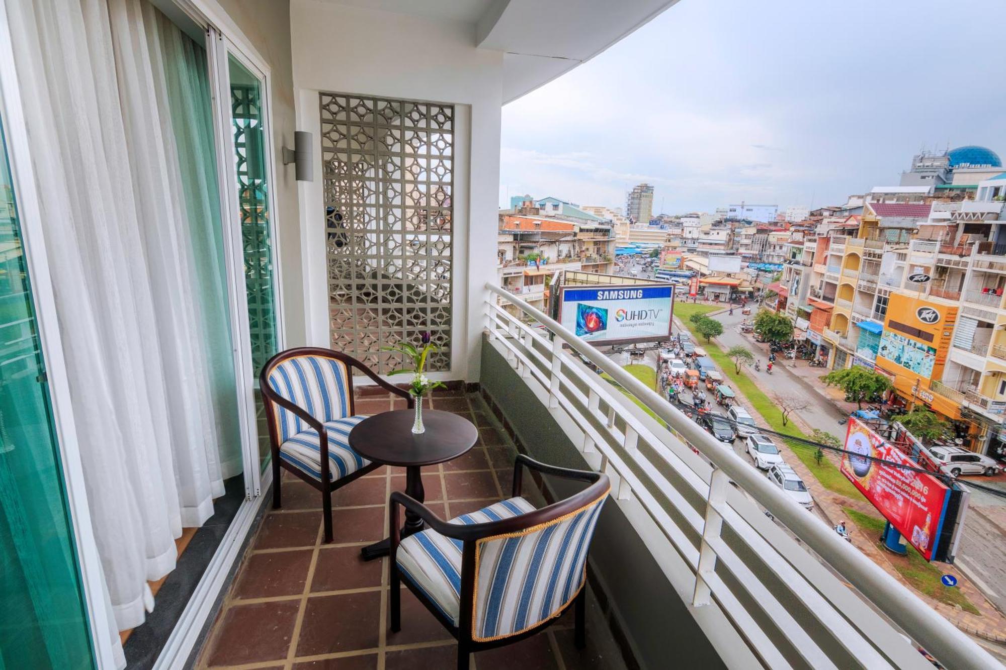 Paradise Hotel Phnom Penh Room photo