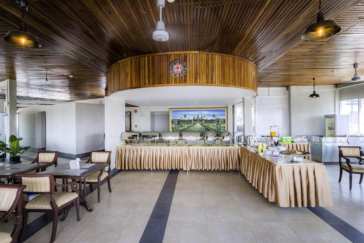 Paradise Hotel Phnom Penh Exterior photo