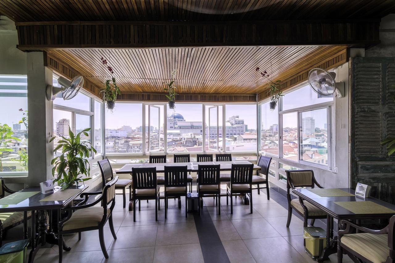Paradise Hotel Phnom Penh Exterior photo