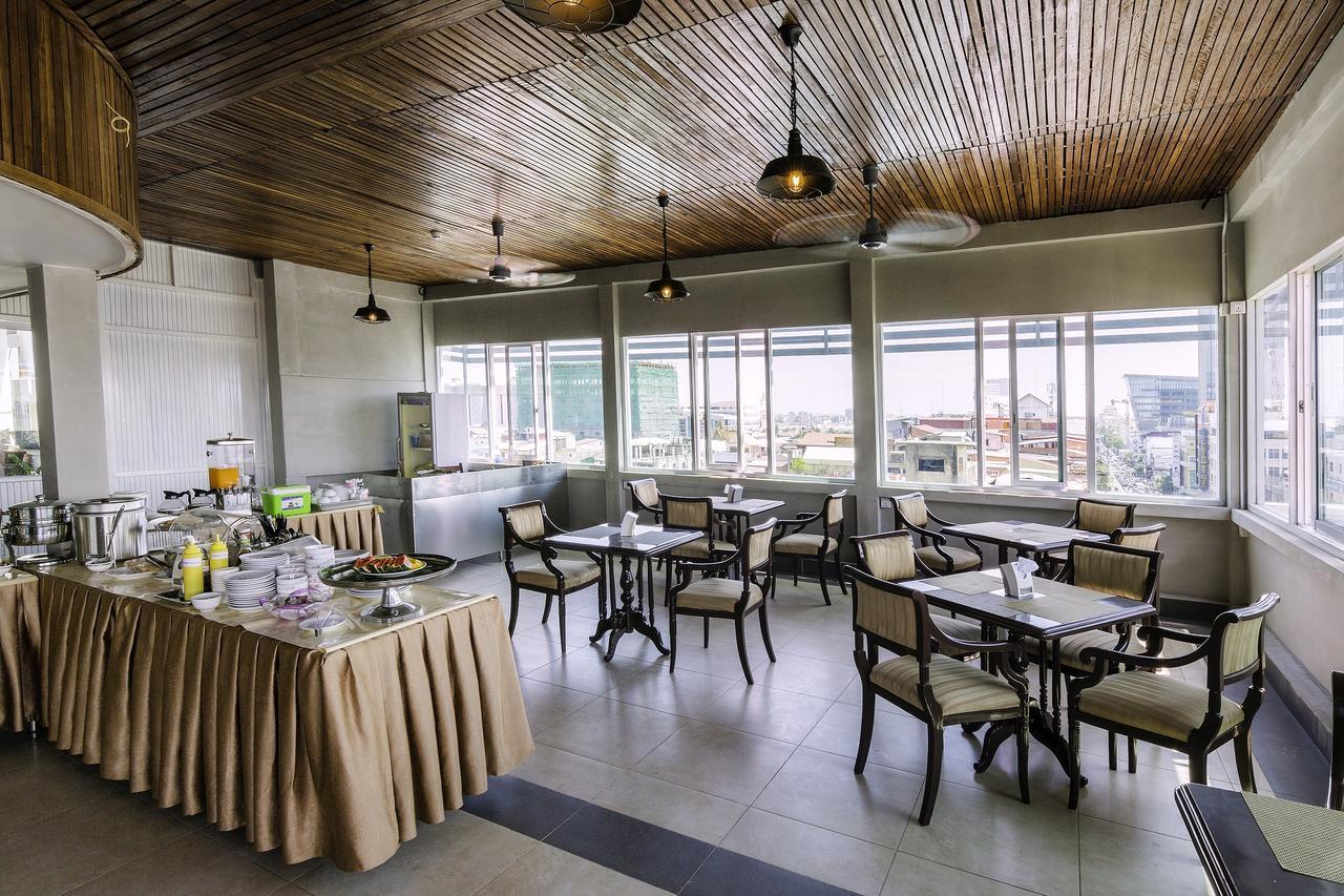 Paradise Hotel Phnom Penh Exterior photo